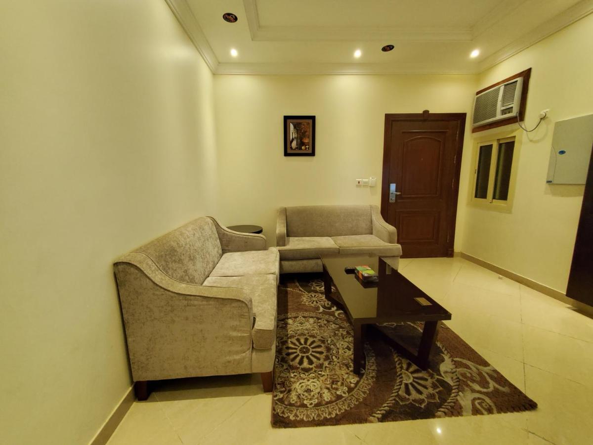 Quiet Dreams - Serviced Apartments Quarysh Branch Джидда Екстер'єр фото
